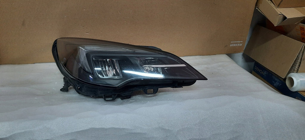 Frontscheinwerfer Opel Astra 39195689 LED Rechts Scheinwerfer Headlight