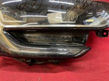 Laden Sie das Bild in den Galerie-Viewer, Frontscheinwerfer Renault Megane IV 90060931 Full LED Rechts Headlight SCH2722111400mt