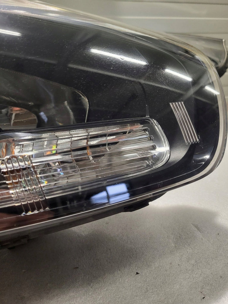Frontscheinwerfer Kia Carens IV Ein Satz Scheinwerfer Headlight SCH6452047619dg