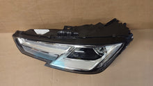 Laden Sie das Bild in den Galerie-Viewer, Frontscheinwerfer Audi A4 B9 8W0941016D Xenon Ein Stück (Rechts oder Links) SCH2477299754ub
