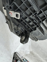 Laden Sie das Bild in den Galerie-Viewer, Frontscheinwerfer Mercedes-Benz Gle A1679065806 Rechts Scheinwerfer Headlight