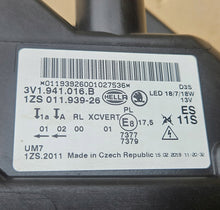 Laden Sie das Bild in den Galerie-Viewer, Frontscheinwerfer Skoda Superb III 3V1941016B Xenon Rechts Headlight SCH1908056824lv
