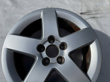 Laden Sie das Bild in den Galerie-Viewer, 1x Alufelge 15 Zoll 6.0&quot; 5x100 38ET Glanz Silber 8L0601025P Audi Rim Wheel