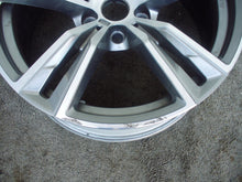 Laden Sie das Bild in den Galerie-Viewer, 1x Alufelge 18 Zoll 9.0" 5x112 28ET Glanz Silber 8091465 BMW G29 Rim Wheel FEL1579860620ly