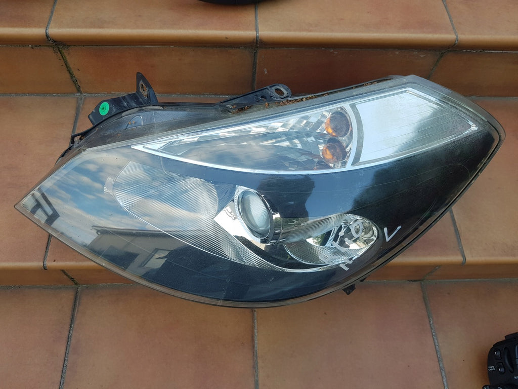 Frontscheinwerfer Renault Clio III LED Ein Stück (Rechts oder Links) Headlight