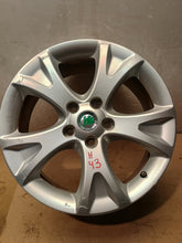 Laden Sie das Bild in den Galerie-Viewer, 1x Alufelge 17 Zoll 7.0" 5x112 54ET 1Z0601025Q Skoda Superb I Rim Wheel FEL5515872652yo