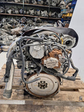 Load image into Gallery viewer, Motor Renault 14 121 M9R D761 2.0 DCI 71PS 52kW Diesel Engine Unkomplett