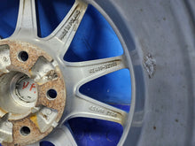 Laden Sie das Bild in den Galerie-Viewer, 1x Alufelge 16 Zoll 6.5" 5x114.3 40ET Glanz Silber KE409-3Z110 Nissan Rim Wheel FEL6920604025uh