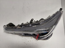 Laden Sie das Bild in den Galerie-Viewer, Frontscheinwerfer Toyota Corolla 81150-02S70 Links Scheinwerfer Headlight SCH9475423658ly