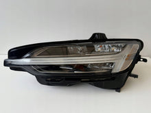 Laden Sie das Bild in den Galerie-Viewer, Frontscheinwerfer Volvo V60 II S60 III 32404685 Links Scheinwerfer Headlight SCH2425272671sh