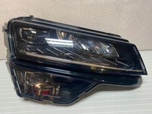 Load image into Gallery viewer, Frontscheinwerfer Skoda Karoq 57B941016B Full LED Rechts Scheinwerfer Headlight SCH3152189315ui