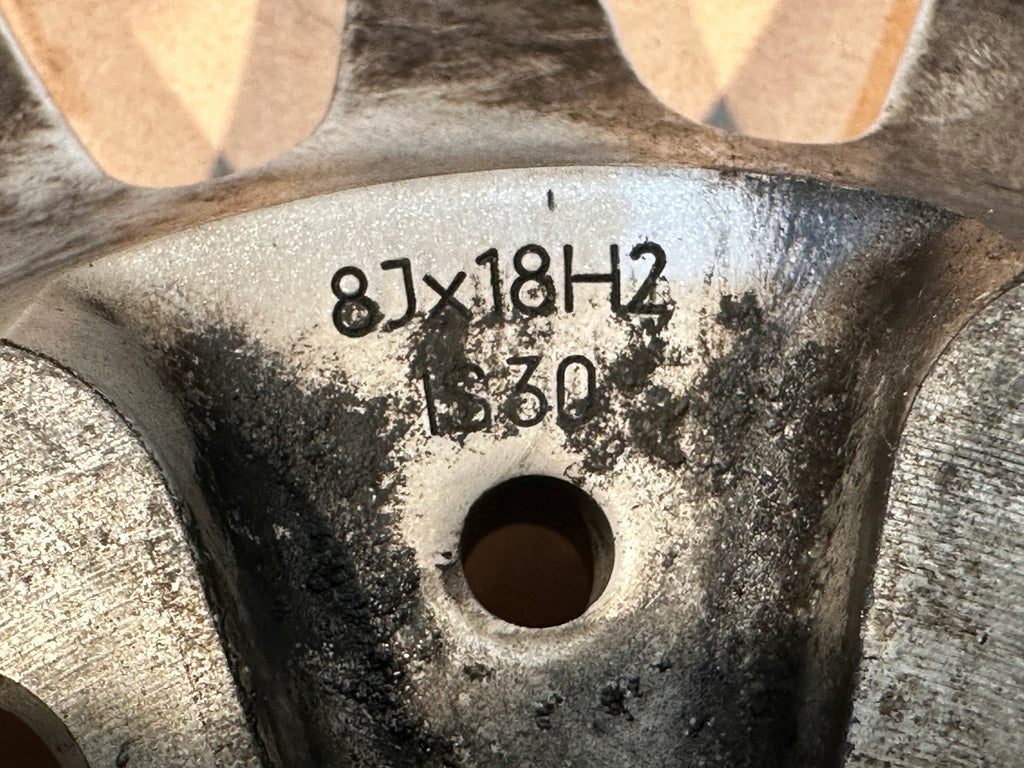 1x Alufelge 18 Zoll 8.0" 5x112 30ET 6861224 BMW 5 G31 G30 Rim Wheel