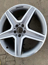 Load image into Gallery viewer, 1x Alufelge 19 Zoll 8.0" 5x112 A1564010600 Mercedes-Benz Gla Amg Rim Wheel FEL3926510857xv