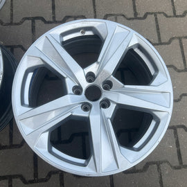 1x Alufelge 19 Zoll 8.0