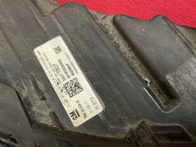 Load image into Gallery viewer, Frontscheinwerfer Opel Astra 39077807 LED Rechts Scheinwerfer Headlight