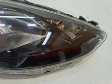 Laden Sie das Bild in den Galerie-Viewer, Frontscheinwerfer Mazda 2 P6516 Rechts Scheinwerfer Headlight