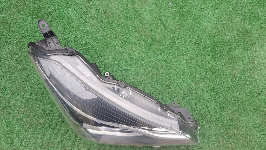 Frontscheinwerfer Toyota Yaris Rechts Scheinwerfer Headlight