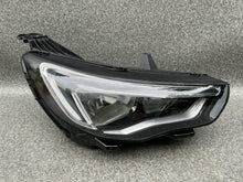 Laden Sie das Bild in den Galerie-Viewer, Frontscheinwerfer Opel Grandland X YP00015580 Rechts Scheinwerfer Headlight SCH8126930339tb