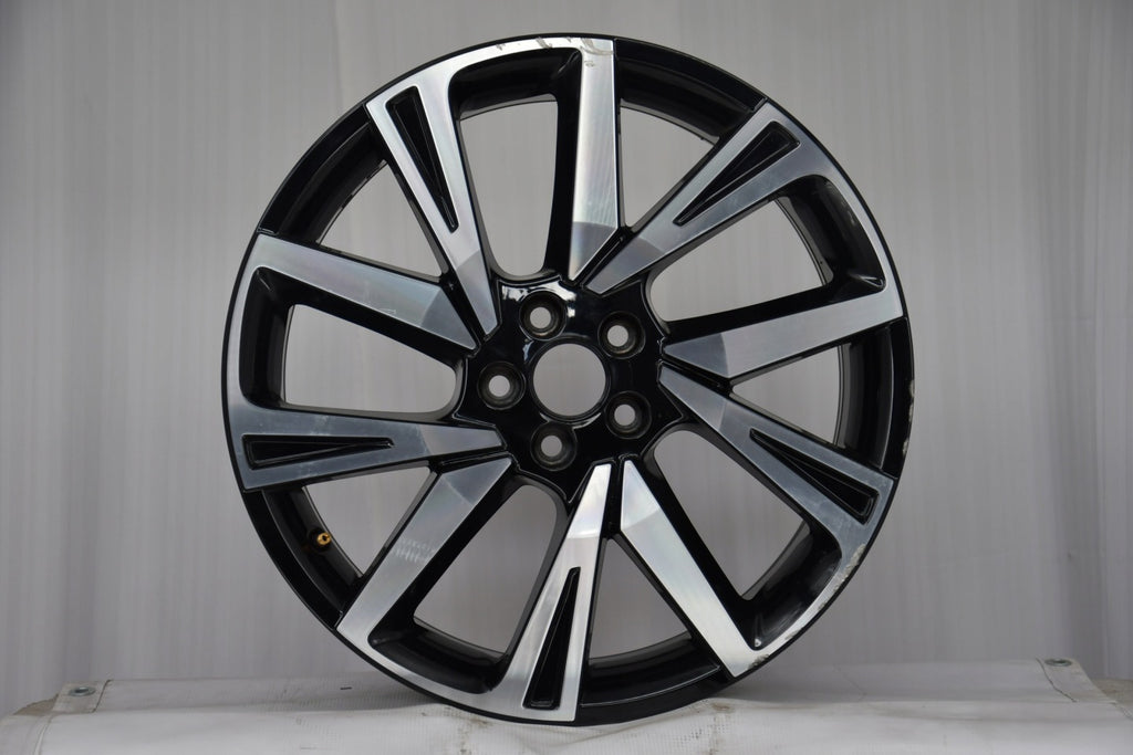 1x Alufelge 18 Zoll 7.0" 5x100 47ET Glanz Schwarz 6F9071498A Seat Arona FEL3271832362is