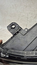 Laden Sie das Bild in den Galerie-Viewer, Frontscheinwerfer Jeep 00522040340 Links Scheinwerfer Headlight SCH6387870910to