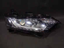 Laden Sie das Bild in den Galerie-Viewer, Frontscheinwerfer Mitsubishi Outlander III 8301C854 LED Rechts Headlight SCH6880146730da