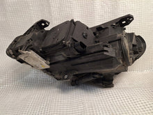 Laden Sie das Bild in den Galerie-Viewer, Frontscheinwerfer Mercedes-Benz W246 2468204061 Rechts Scheinwerfer Headlight SCH3755920566xn