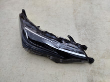 Laden Sie das Bild in den Galerie-Viewer, Frontscheinwerfer Toyota Corolla 81150-02L70-00 Full LED Rechts oder Links