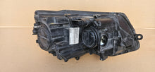 Load image into Gallery viewer, Frontscheinwerfer VW T5 7E5941015 Xenon Links Scheinwerfer Headlight