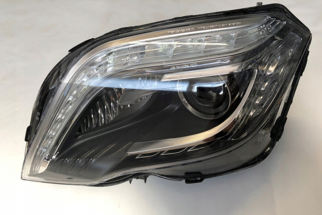 Frontscheinwerfer Mercedes-Benz X204 W204 A2048201539 Links Headlight SCH8465402829hr