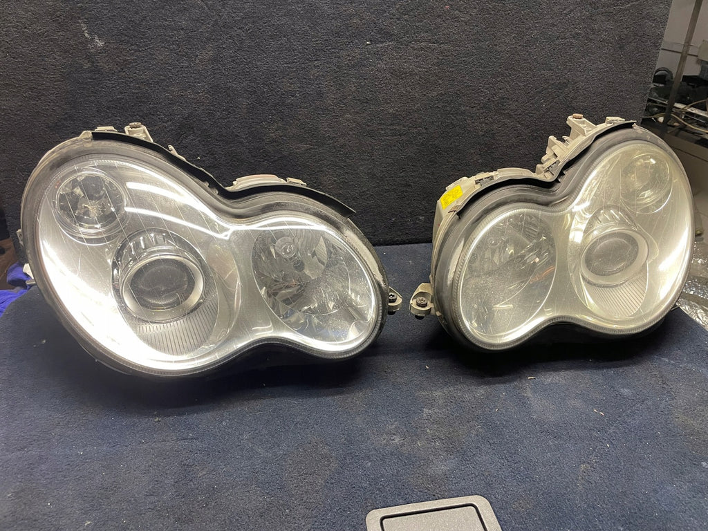 Frontscheinwerfer Mercedes-Benz W203 A2038203759 Xenon Links Headlight SCH6255250897lj