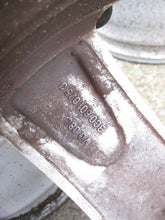 Load image into Gallery viewer, 1x Alufelge 16 Zoll 6.5&quot; 5x112 42ET 3C0601025Q VW Passat Rim Wheel