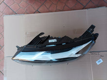 Load image into Gallery viewer, Frontscheinwerfer Dacia Sandero III 260602561R LED Links Scheinwerfer Headlight