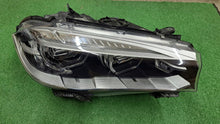 Laden Sie das Bild in den Galerie-Viewer, Frontscheinwerfer BMW X5 F15 F16 7424168AI01 Rechts Scheinwerfer Headlight