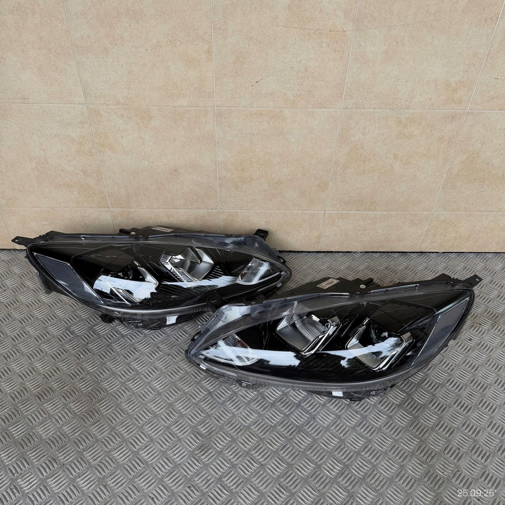 Frontscheinwerfer Ford Kuga III LV4B-13W029-AK LV4B-13W030-AK LED Ein Satz SCH6477543878mh