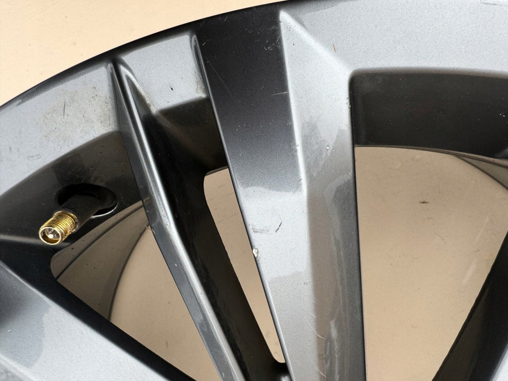 1x Alufelge 18 Zoll 8.0" 5x112 44ET Glanz Silber 3G0601035 VW Passat B8 FEL1297597430pf