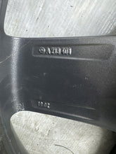 Laden Sie das Bild in den Galerie-Viewer, 1x Alufelge 19 Zoll 10.0" 5x112 A2134011902 Mercedes-Benz W213 Rim Wheel FEL5174718752si
