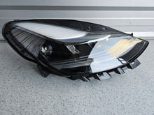 Laden Sie das Bild in den Galerie-Viewer, Frontscheinwerfer Tesla Model 3 1514953-00 Full LED Rechts Headlight SCH3123161391at