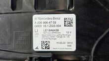 Laden Sie das Bild in den Galerie-Viewer, Frontscheinwerfer Mercedes-Benz W206 A2069064703 Links Scheinwerfer Headlight SCH9637677184nd