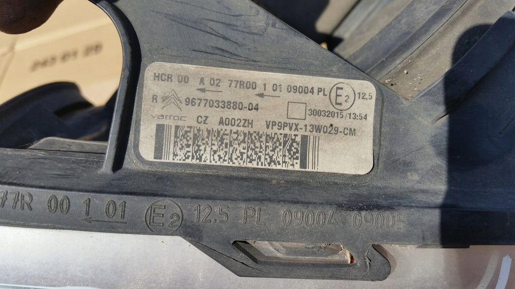 Frontscheinwerfer Citroën C3 II 9677033880-04 Rechts Scheinwerfer Headlight