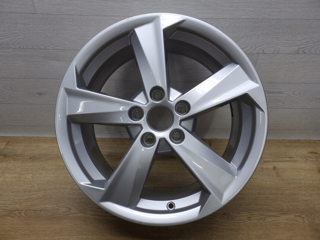 1x Alufelge 17 Zoll 7.0" 5x112 45ET Glanz Silber 81A601025 Audi Q2 Rim Wheel FEL1264023211rw