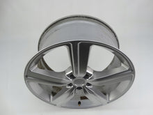 Laden Sie das Bild in den Galerie-Viewer, 1x Alufelge 20 Zoll 9.0&quot; 5x112 38ET Glanz Silber 4KE601025S Audi E-Tron