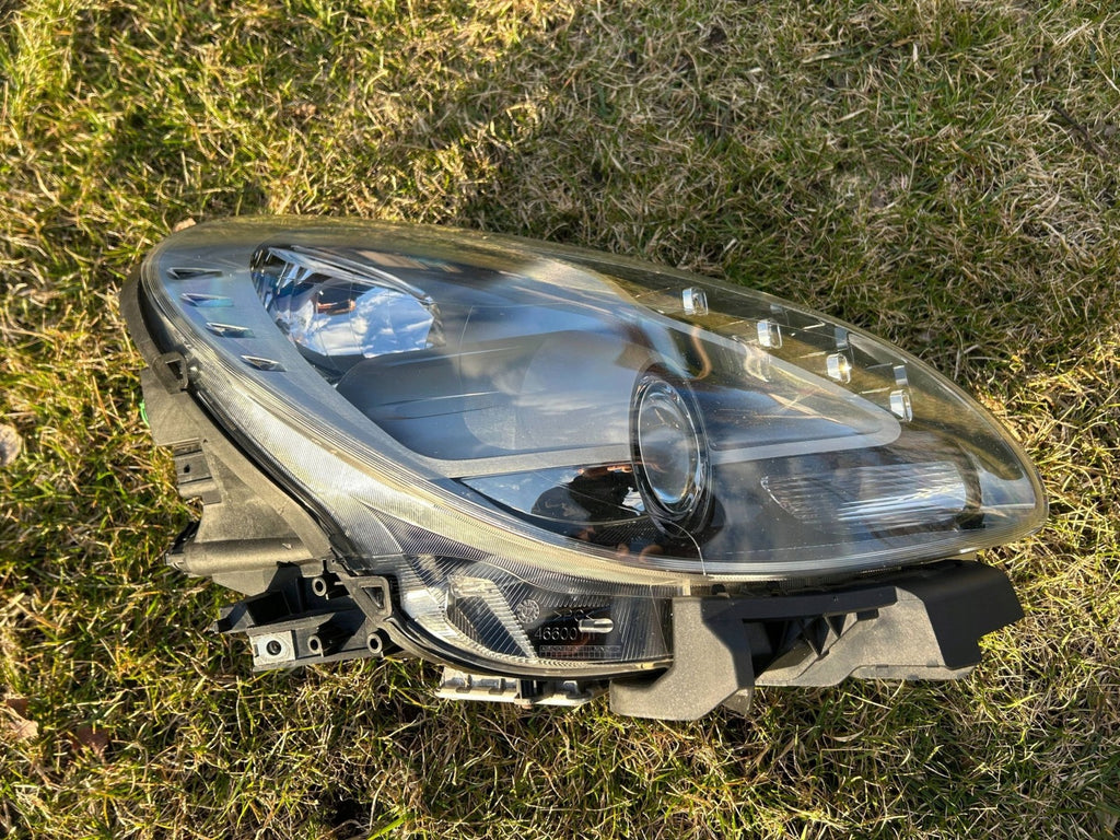 Frontscheinwerfer Alfa Romeo Giulietta 00505530730 Xenon Rechts Headlight SCH1690963502pv