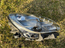 Load image into Gallery viewer, Frontscheinwerfer Alfa Romeo Giulietta 00505530730 Xenon Rechts Headlight SCH1690963502pv