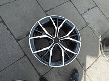 Laden Sie das Bild in den Galerie-Viewer, 1x Alufelge 16 Zoll 5x112 Glanz BMW 5 G31 G30 Rim Wheel FEL1327955896yv