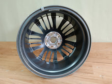 Laden Sie das Bild in den Galerie-Viewer, 1x Alufelge 18 Zoll 7.5&quot; 5x108 50ET LV4J-1007-A1A Ford Kuga Rim Wheel