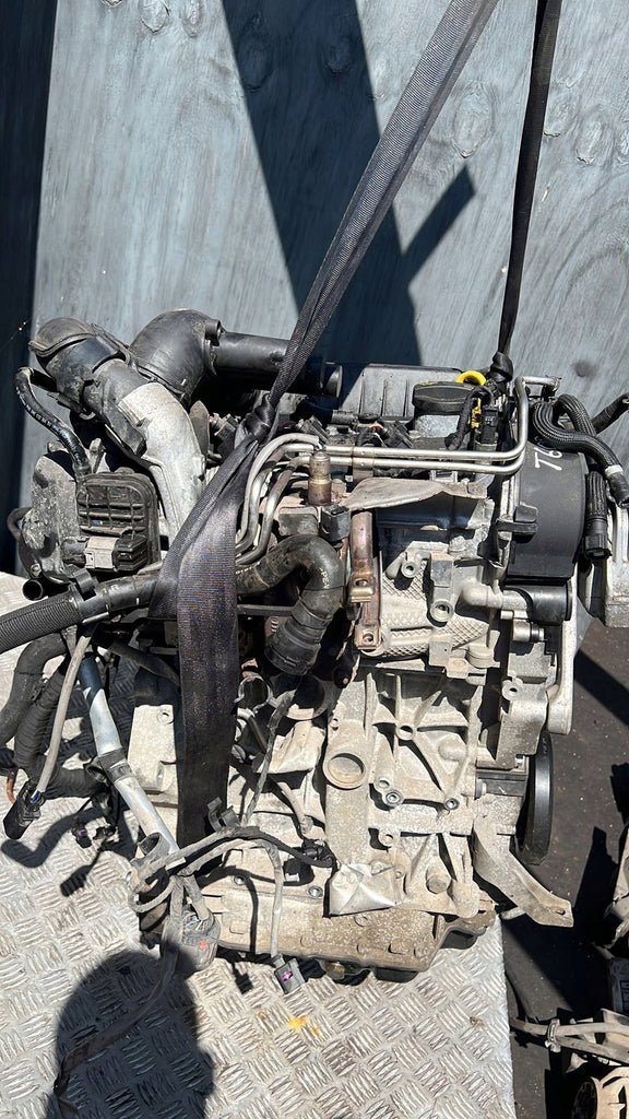 Motor VW Passat Variant CUK 1.4 GTE 156PS 115kW 2017 Hybrid Engine Komplett