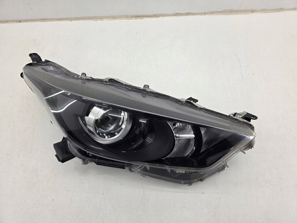 Frontscheinwerfer Toyota Yaris K06EU Rechts Scheinwerfer Headlight SCH8012189509bb