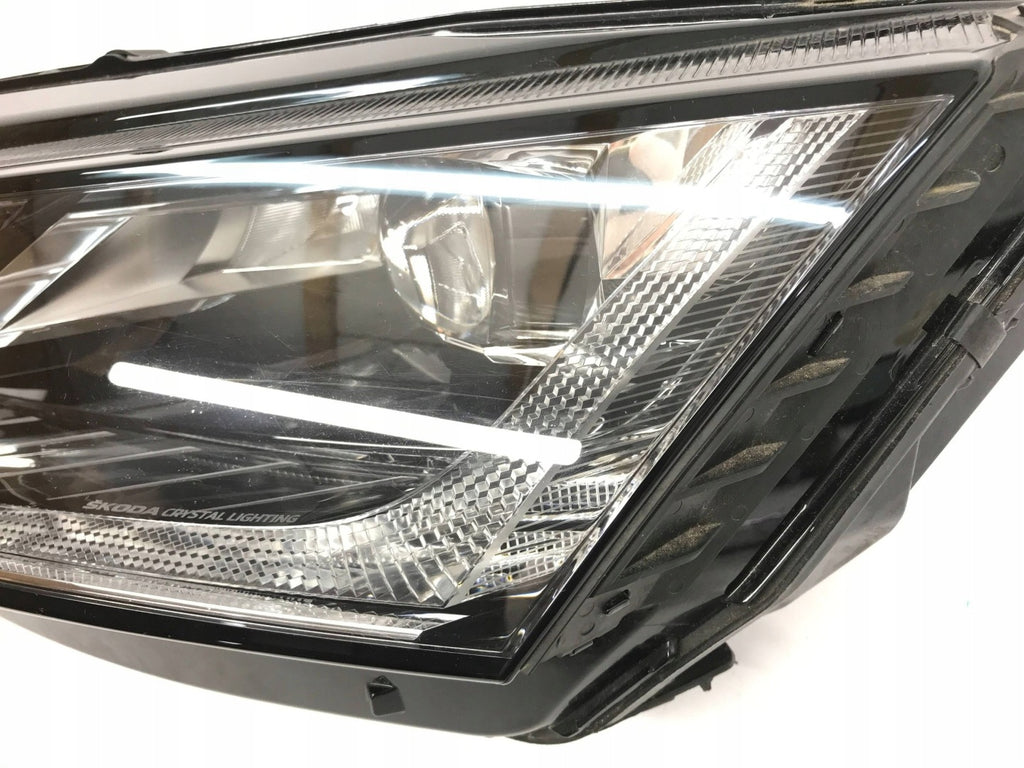 Frontscheinwerfer Skoda Octavia IV 5E4941015A LED Links Scheinwerfer Headlight SCH9015781176qr
