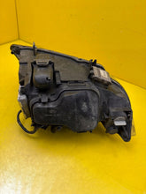 Laden Sie das Bild in den Galerie-Viewer, Frontscheinwerfer BMW 3 E91 E90 6942743 Xenon Links Scheinwerfer Headlight SCH7663331975bl