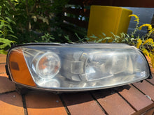 Load image into Gallery viewer, Frontscheinwerfer Volvo V70 S60 LP05093 Xenon Rechts Scheinwerfer Headlight SCH4984067215lu